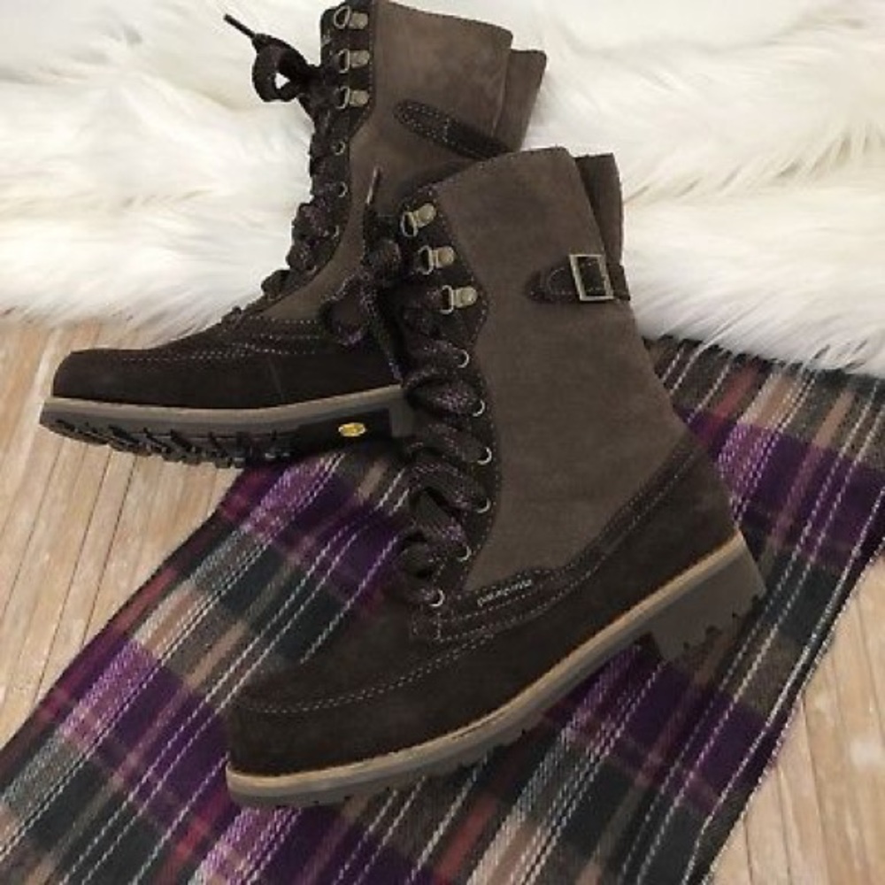 Patagonia Waterproof Boots Vibram Sole sz 7 Suede